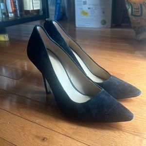 Suede Ann Taylor black heels